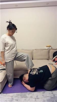 【埋汰】玉足美腿踩虐健身教练 JS250305-2 艾彩资料库 第4张