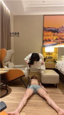 【婉纱】舔地板圣水/吃脏小白鞋白袜 bf50934-HD绳艺资源网