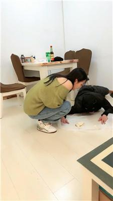 【乔伊】双S-运动鞋暴力踢踹虐打/脚下喂食【三视角版】 bf49221 艾彩调教库 第18张