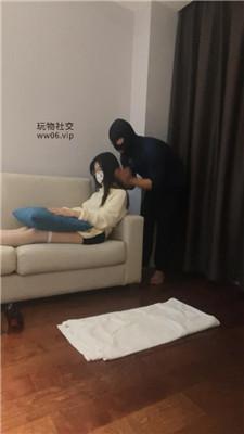 【大梨】御姐范白丝诱惑虐家奴  JS250111-23 艾彩调教库 第4张