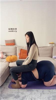 【埋汰】牛仔裤坐脸/原味棉袜脚踩虐 JS250109-31 艾彩调教库 第8张