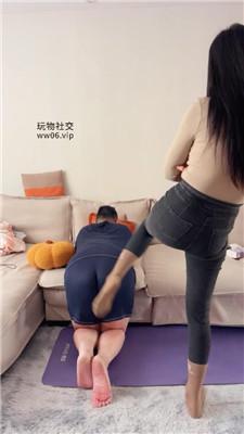 【埋汰】牛仔裤坐脸/原味棉袜脚踩虐 JS250109-31 艾彩调教库 第14张