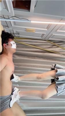 【丫丫】运动鞋肉丝全体重踩踏 bf49204 艾彩调教库 第7张