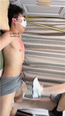 【丫丫】运动鞋肉丝全体重踩踏 bf49204 艾彩调教库 第13张