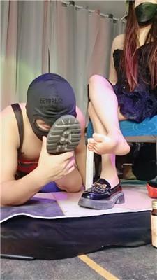 【美柠】长裙女神S-脏短靴脚下蹂躏 JS250109-21 艾彩调教库 第2张