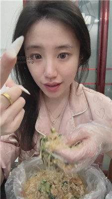 【反差楠熙】素颜呕吐场    250108-2 艾彩调教库 第10张