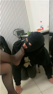 【乔伊】素人S-黑丝美腿镜前羞辱【双视角版】 JS250315-27 艾彩调教库 第15张