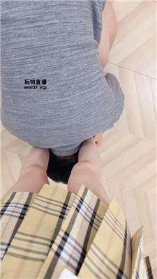 【婷婷】皮鞋白袜强制踢裆 JS250315-29 艾彩调教库 第3张