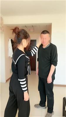 【锅盖子】耳光暴揍出轨男 JS250315-39 艾彩调教库 第2张