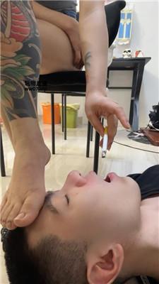 【Qi7】纹身小主深喉脚奴 bf51393 艾彩调教库 第7张