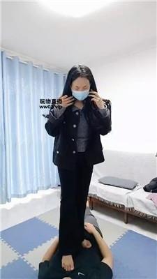 【木子】重度鞭打踩踏狗继父 JS250315-18 艾彩调教库 第7张