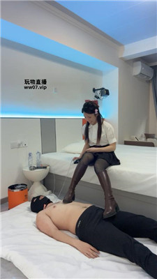 【思si】可爱女神S-高跟黑丝踩地毯奴 bf51348 艾彩调教库 第3张