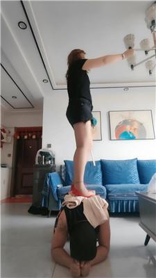 【李老师】戒尺虐打/全体重踩踏【双视角版】 JS250314-2 艾彩调教库 第14张