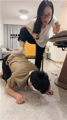 【南月女神】骑马伺候吃早餐-舔马桶-舔玉足 JS250314-7 艾彩调教库 第13张