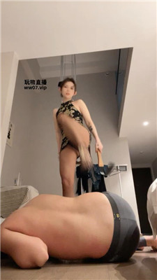 【欣妍】YSL高跟踩/踢裆/滴蜡鞭打 bf51346 艾彩调教库 第14张