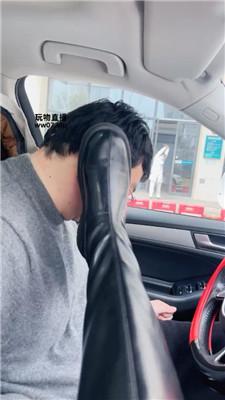 【苏儿】长靴白袜挑逗司机狗 JS250312-6 艾彩调教库 第2张