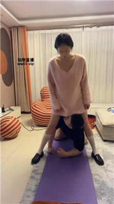 【埋汰】白丝脚踩虐猥琐奴 JS250312-11 艾彩调教库 第10张