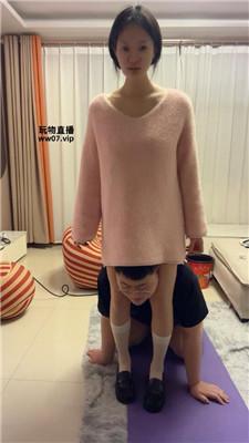【埋汰】白丝脚踩虐猥琐奴 JS250312-11 艾彩调教库 第9张