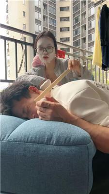 【薇薇】奶狗家奴下跪伺候 bf51283 艾彩调教库 第4张