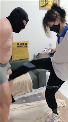 【车厘子】学生主-运动鞋踢踹踩老师 bf51299 艾彩调教库 第14张