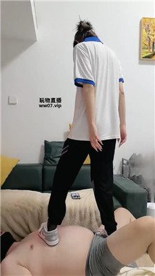 【车厘子】学生主-运动鞋踢踹踩老师 bf51299 艾彩调教库 第12张