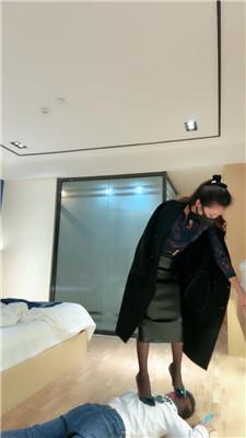 【多多】高跟踩踏/黑丝美腿诱惑 JS250312-23 艾彩调教库 第5张