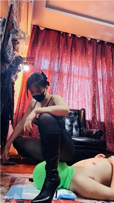 【冷颜】坐脸+加官窒息-吃厕纸 JS250319-7 艾彩调教库 第2张
