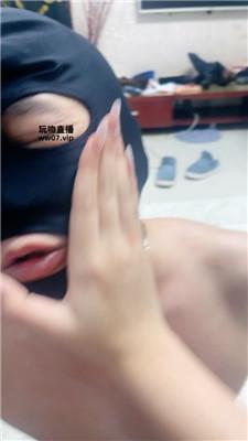 【咏慈】舔乳虐乳-黑丝脚踩 bf51492 艾彩调教库 第16张