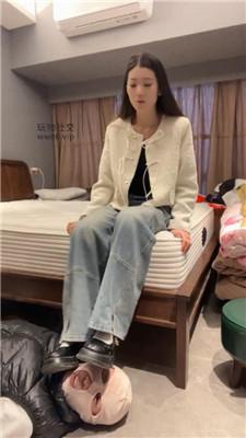 【伊未】皮鞋白袜碾压踩虐 bf51501-HD绳艺资源网