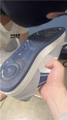 【00后情侣】舔脏长靴踩踏喂食 JS250317-26 艾彩调教库 第13张