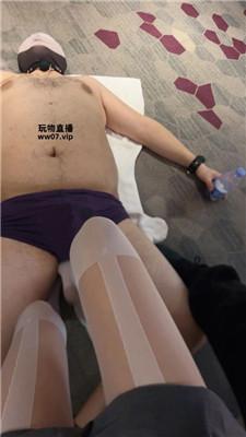 【Wh情侣】悲惨绿帽奴的下场【双视角版】JS250317-32 艾彩调教库 第9张