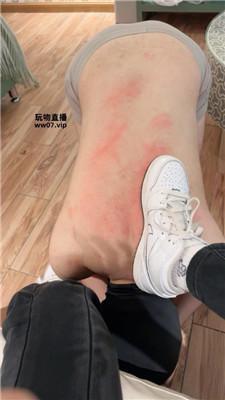 【Nubias】小白鞋踢踹踩踏恋足舔  JS250315-43 艾彩调教库 第14张