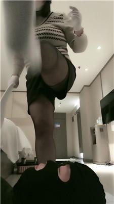 【樊樊】脏鞋白袜黑丝气味辱 JS250316-7 艾彩调教库 第15张