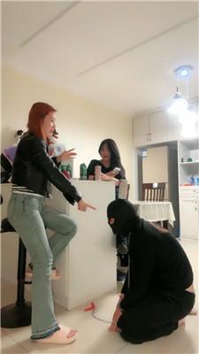 【傲雪】双S-姐妹花-捆绑强制喝圣水 JS250316-25 艾彩调教库 第13张
