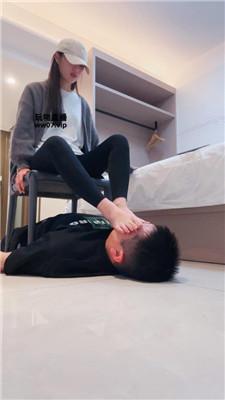 【怡宝】超美玉足捂脸窒息 bf51613 艾彩调教库 第4张