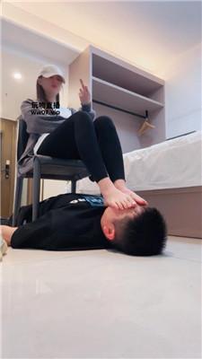 【怡宝】超美玉足捂脸窒息 bf51613 艾彩调教库 第6张