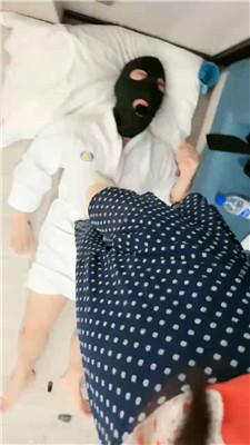 【一禾】强制圣水-长靴踩踏-肉丝脚狂舔  JS250323-16 艾彩调教库 第6张