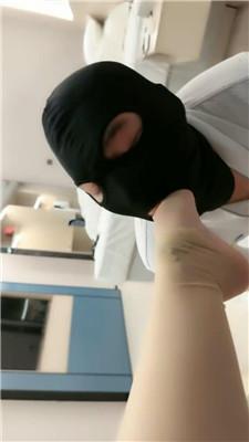 【一禾】强制圣水-长靴踩踏-肉丝脚狂舔  JS250323-16 艾彩调教库 第14张