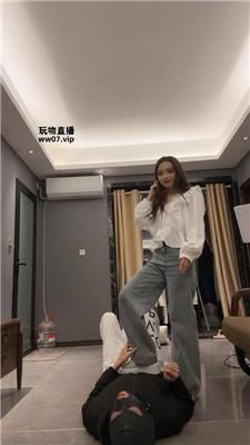 【Anna】俄罗斯混血S-小白鞋踩-牛仔裤坐脸挍 bf51618 艾彩调教库 第4张