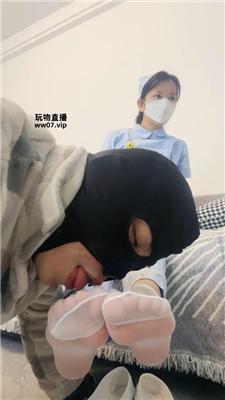 【漫漫大人】护士小姐姐用脚+圣水治疗 bf51623 艾彩调教库 第10张