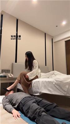 子熙大人 高跟全体重踩踏-啃吃臭脚【双视角版】 bf51592 艾彩调教库 第3张