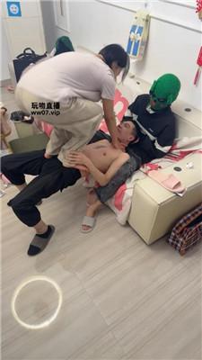 Qi7 情侣主暴揍绿帽贱奴 JS250322-24 艾彩调教库 第12张
