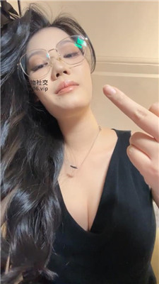 深圳洛芙菱 妈妈的丝里丝炸干狗儿子    250321-15 艾彩调教库 第2张
