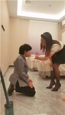 夸梨 双S-素人-暴虐保洁阿姨【双视角版】 bf51601 艾彩调教库 第2张
