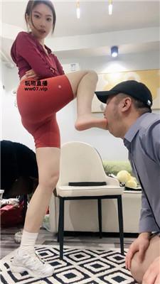 jenn 坐脸窒息-舔闻脏运动鞋白袜【双视角版】 bf51599 艾彩调教库 第18张