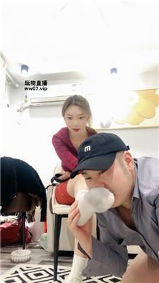 jenn 坐脸窒息-舔闻脏运动鞋白袜【双视角版】 bf51599 艾彩调教库 第10张