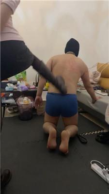 思慕 长靴+高跟全体重踩踏-清理舔 bf51572 艾彩调教库 第18张