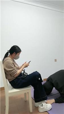 暖暖 连环抽耳光/舔脏鞋臭脚丫 JS250322-13 艾彩调教库 第5张