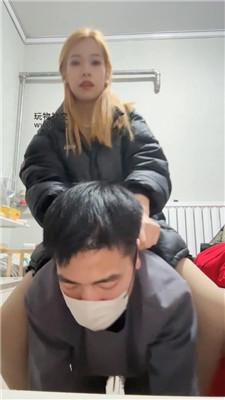 莹莹 磕头求主人耳光踩踏-骑马  JS250320-5 套路直播库 第8张
