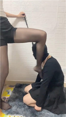 鹿S 鞭打黑丝踩下贱闺蜜奴 JS250320-9 艾彩调教库 第8张